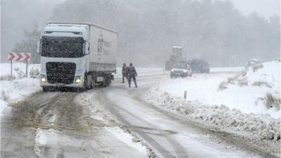 Kaz Dağları'ndaki Yoğun Çalışmalar Kar Engelini Aşamıyor