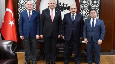 Kocaeli ve Balıkesir Üniversite Rektörleri Vali Ustaoğlu İle Buluştu