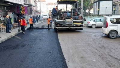 KARESİ’DE YOL ÇALIŞMALARINA DEVAM