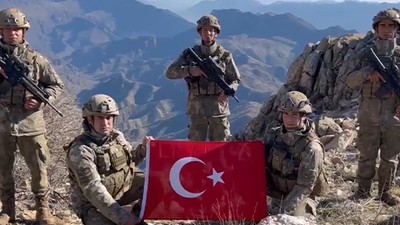 Mehmetçik'ten Tüm Türkiye'ye Yeni Yıl Mesajı