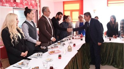 Müdür Tatlı Öğretmenlerle Edremit'te Buluştu