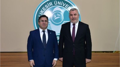 ÖSYM Başkanı Rektör Oğurlu ile Görüştü