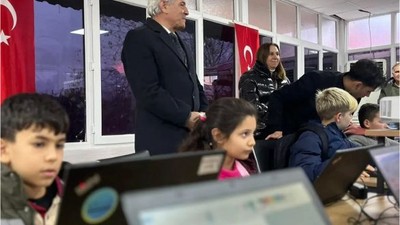 Susurluk'ta Bilişim Atölyesi Açıldı