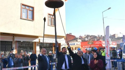 Vali Ustaoğlu Meşaleyi Yaktı