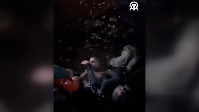 Vapurdan Denize Düşen Vatandaşı Seyyar Satıcı Kurtardı