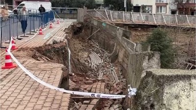 Balıkesir'de Okul İnşaatının İstinat Duvarları Çöktü