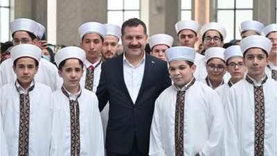 Balıkesir'de 118 Genç Hafız Mezuniyet Coşkusu Yaşadı