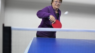 77 yaşında Masa Tenisinden Vazgeçemiyor