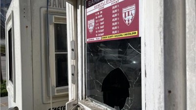 Aynı Gece Aynı Yöntemle 3 Dükkanı Soydular