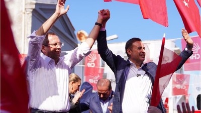 Ayvalık Seçim Ofisleri Açıldı