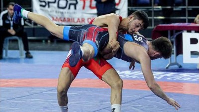 Balıkesir Üniversitesi Sporcuları Türkiye Şampiyonu