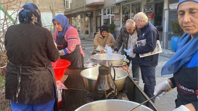 Balıkesir'de Havalar Güzelleşti Lokma Hayırları Başladı