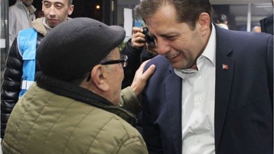 Burhaniye AK Parti Adayı Vatandaşlarla Buluştu