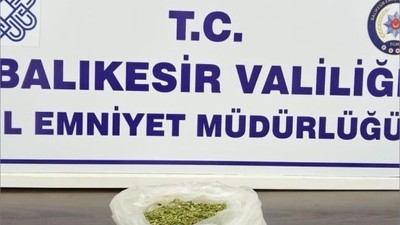 Burhaniye'de 2 Şüpheli Yakayı Ele Verdi