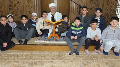 Burhaniye'de “Ailece Camide Buluşuyoruz” Programı Devam Ediyor