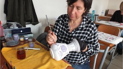 Burhaniye'de Çini İşlemeciliğine Büyük İlgi