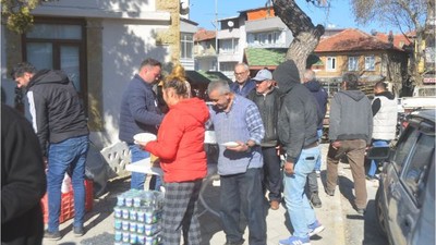 CHP Depremde Hayatını Kaybedenler İçin Hayır Düzenledi