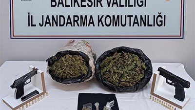 Edremit'te Jandarma Ekiplerinden Narkotik Operasyonu