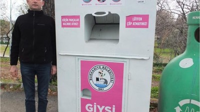 Giysi Kumbaralarıyla Burhaniye'de Dayanışma Rüzgarı