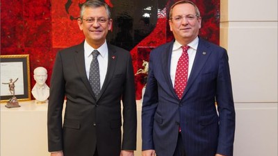 Özgür Özel Ayvalık'a Selam Söyledi