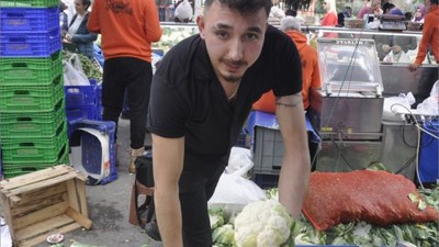 Semt Pazarında En İyi Fiyat Karnabaharın