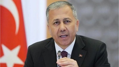 İçişleri Bakanı Yerlikaya "Hollanda Kırmızı Bülteniyle Aranan Suçluları yakaladık"