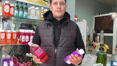 Burhaniyeli genç kişiye özel parfüm üretiyor
