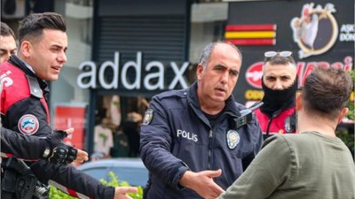 Polisten hayat kurtaran el