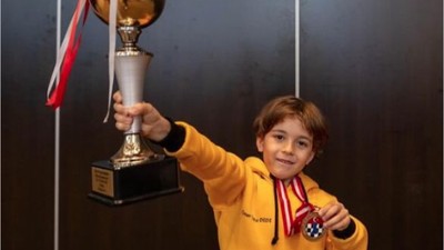 Balıkesirli Minikten Satranç Şampiyonluğu