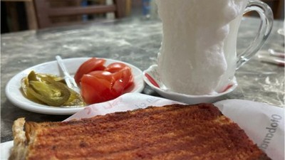 Balıkesirli Susurluk Tostunun Yanında Ne Yer?
