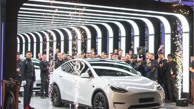 Tesla 2.2 Milyon Aracını Geri Çağırma Kararı Aldı