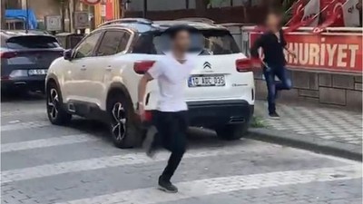 Altıeylül CHP Binası Önünde Tabanca Sesleri