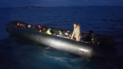 Ayvalık Açıklarında Sahil Güvenlik 34 Düzensiz Göçmen Yakaladı