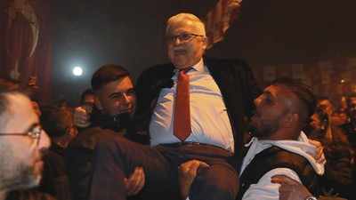 Burhaniye Belediye Başkanı Ali Kemal Deveciler, Hemşehrileriyle Buluştu