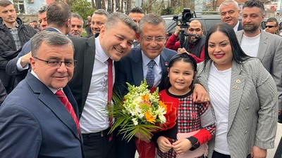 CHP Genel Başkanı Özgür Özel, Bigadiç'te Halka Seslendi
