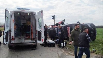 Feci Kaza! Tır ve Yolcu Otobüsü Çarpıştı