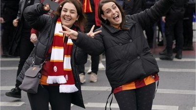 Galatasaray taraftarı, Dolmabahçe'de