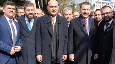 İYİ Parti ve AK Parti Adayları Sındırgı'da Karşılaştı