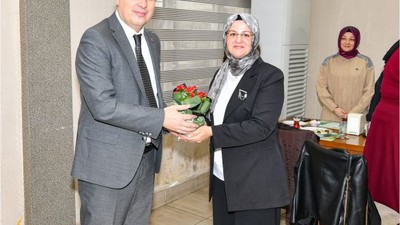 Müdür Kayıran Kadın Personelleri Unutmadı