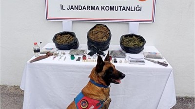 Uyuşturucu Tacirleri Suç Üstü Yakalandı