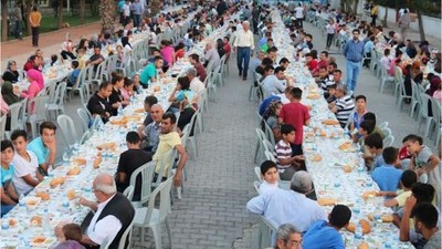 Vakıflar Ramazan Ayında 700 Kişiye İftar Veriyor