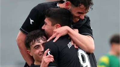 Burhaniye Belediyespor Türkiye Şampiyonası'na Yükseldi