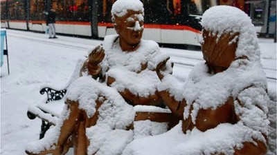 Mart Kapıdan Baktı Her Yer Beyaza Büründü