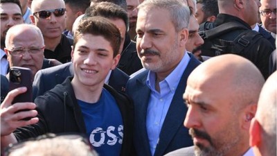 Dışişleri Bakanı Hakan Fidan'a Bursa'da yoğun ilgi