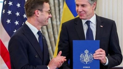 NATO'ya Katılan İsveç'in Bayrağı Brüksel'de Törenle Asıldı