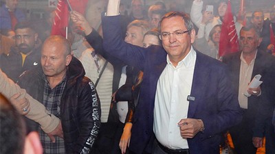 Ayvalık Meydanında Başkan Ergin'e Büyük Destek