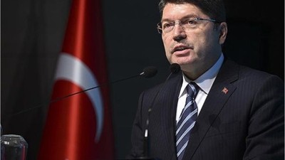 Bakan Tunç'tan Dem Partiye Sert Çağrı!