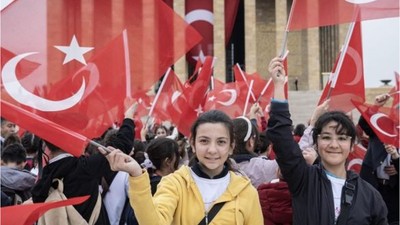Bakanlar 23 Nisan'ı Kutladı