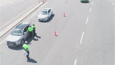 Balıkesir Emniyeti Bayram Denetimini Ailelere Yaptı