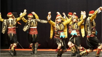 Balıkesir Halk Oyunları Ekibi Finalde!